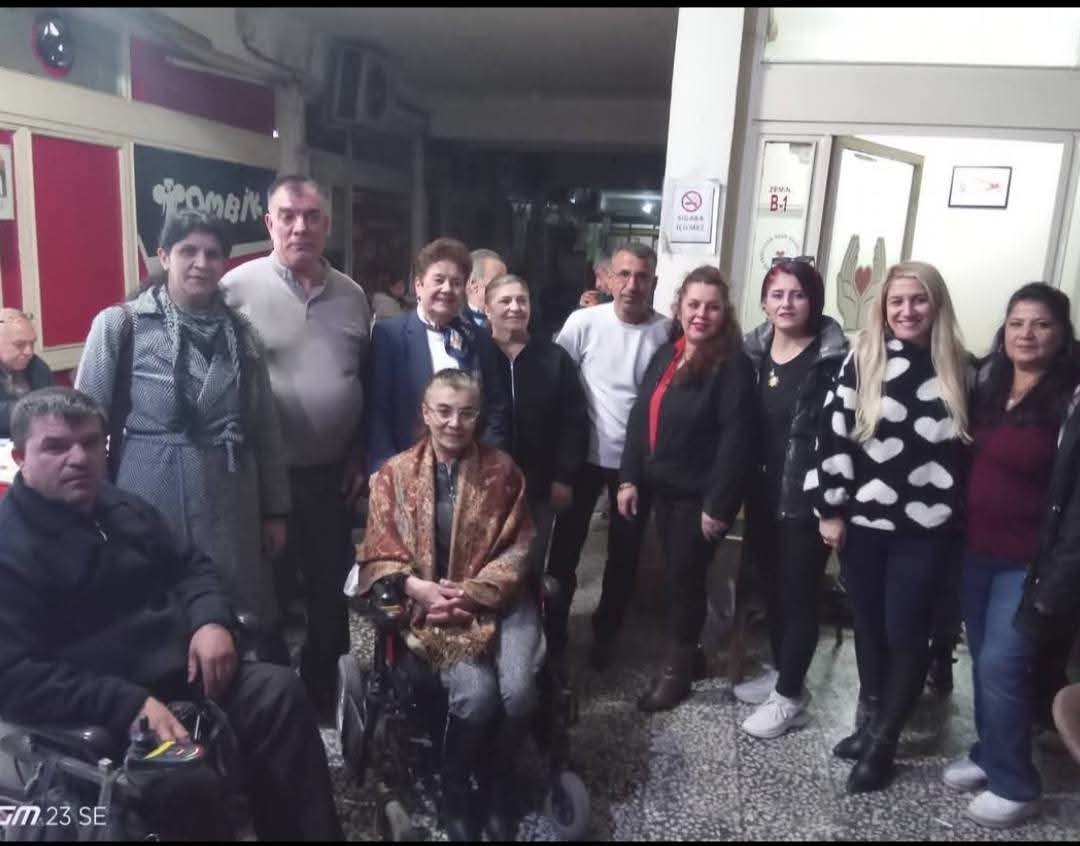 Aydın Engelliler Spor Kul&uuml;b&uuml; &uuml;yeleri ve aileleri iftarda buluştu
