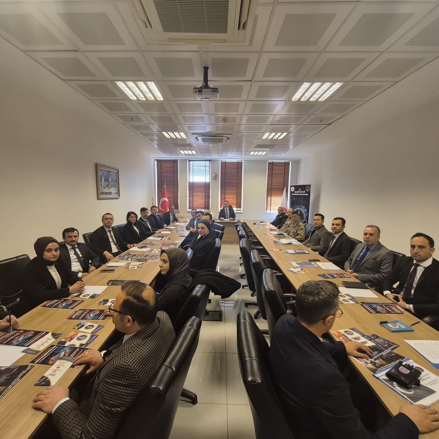 Elazığ&rsquo;da uyuşturucu, yasa dışı bahis ve sanal bahis masaya yatırıldı
