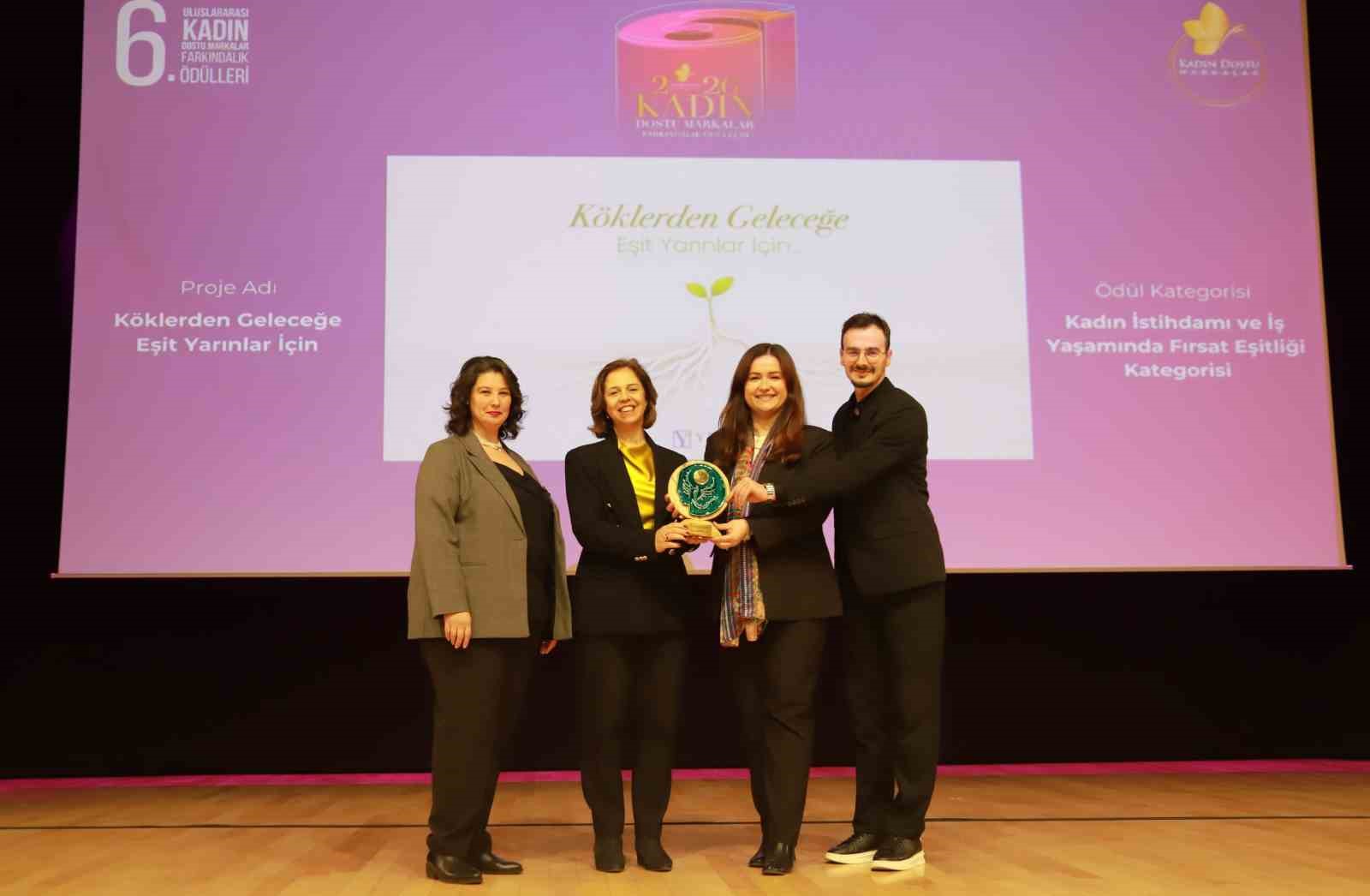 Bursa’da Yeşim Grup’a Kadın Dostu Markalar Farkındalık Ödülü