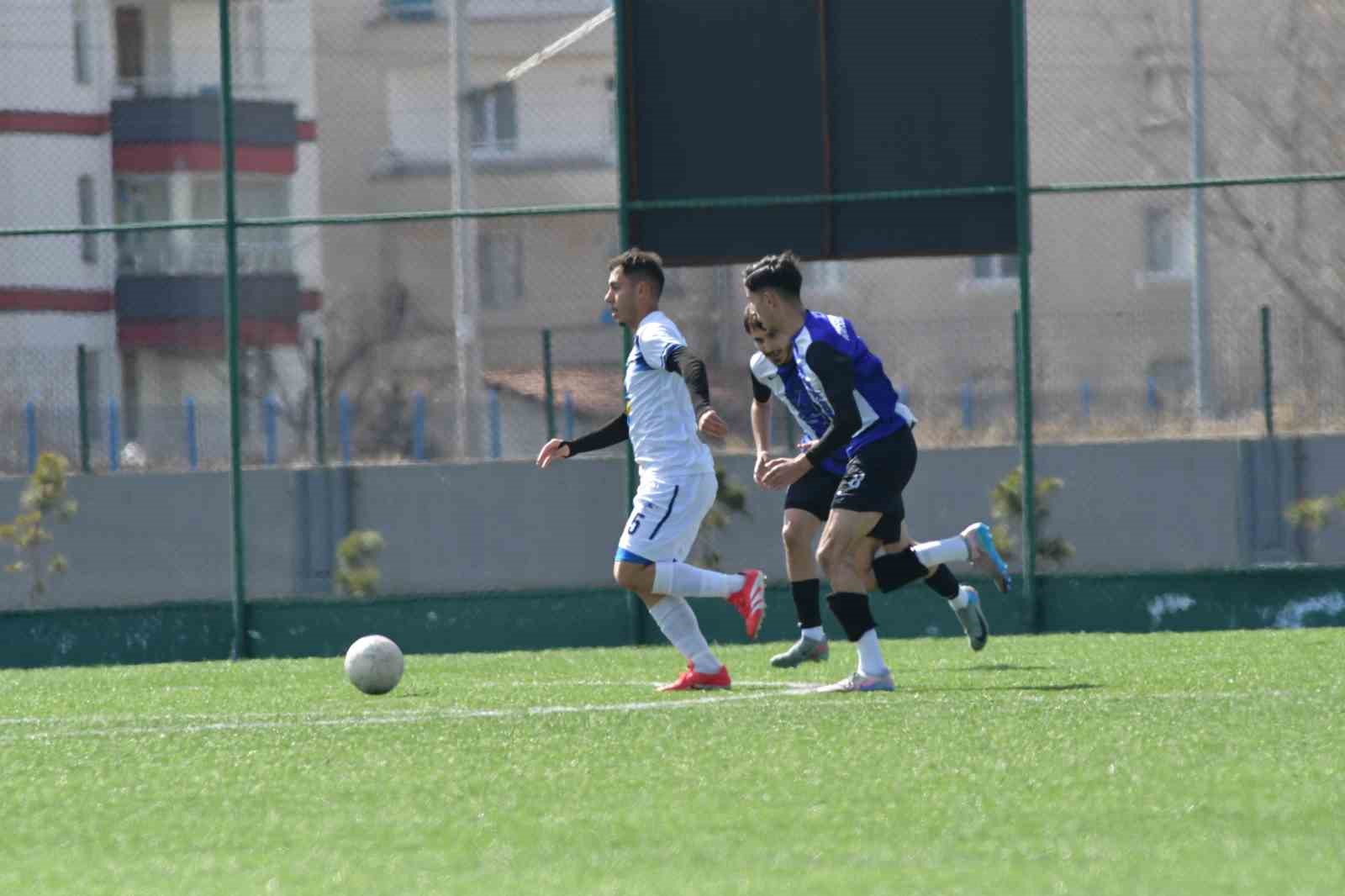 Hacılar Erciyesspor 3 puanı 3 golle aldı
