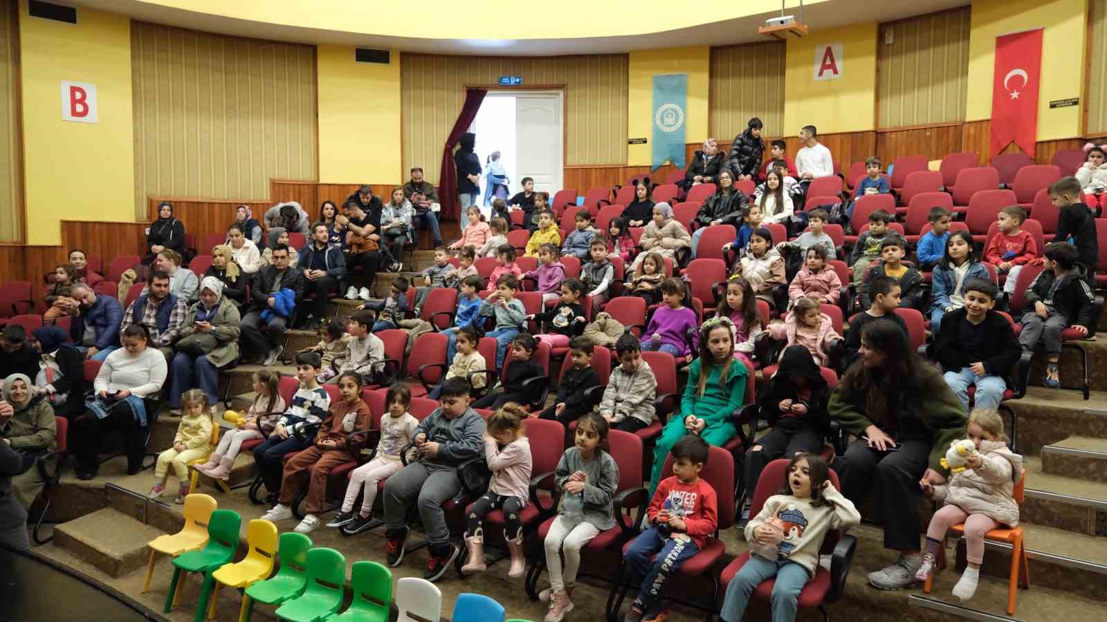 Yıldırımlı &ccedil;ocuklar hem eğlendi hem &ouml;ğrendi
