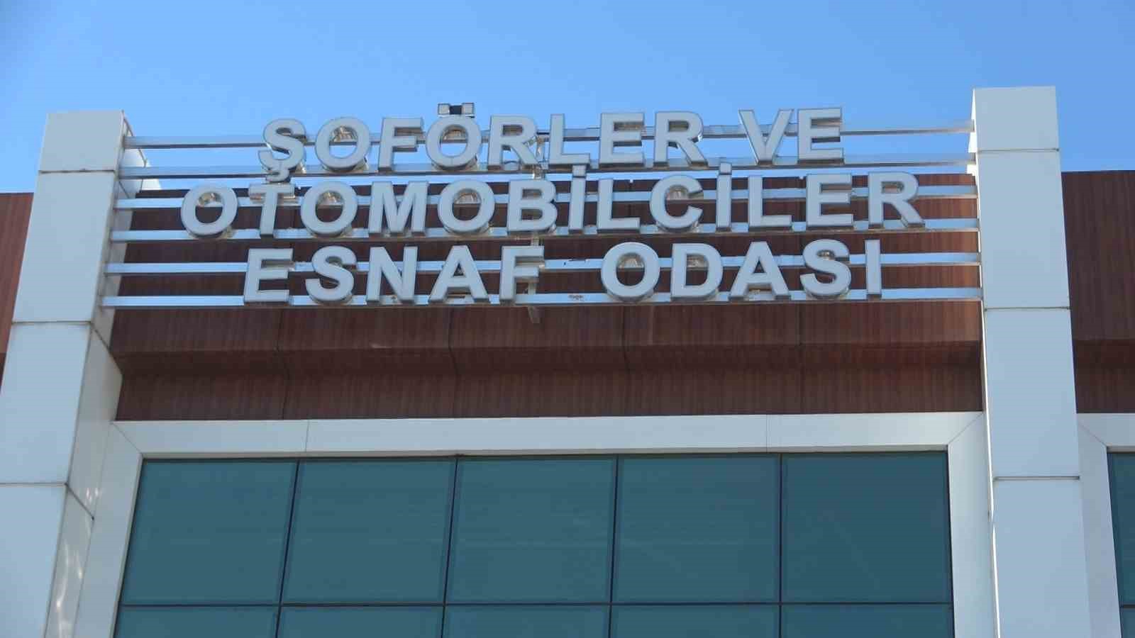 Diyarbakır&rsquo;da &rsquo;APP plaka&rsquo; kuyruğu
