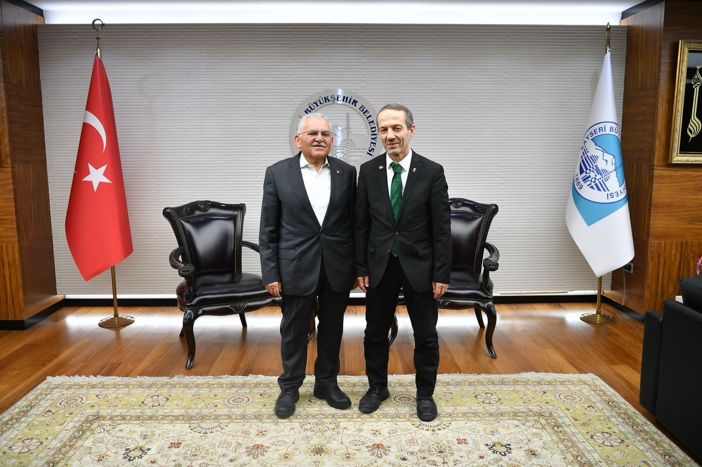 B&uuml;y&uuml;kkılı&ccedil;, Wushu Kung Fu Federasyonu Başkanı Aky&uuml;z ve heyetini ağırladı
