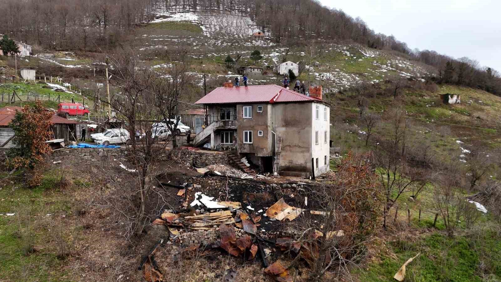 Atakum Belediyesi&rsquo;nden yangın mağduru aileye destek
