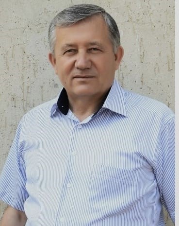 43 yıllık &ouml;ğretmene h&uuml;z&uuml;nl&uuml; veda
