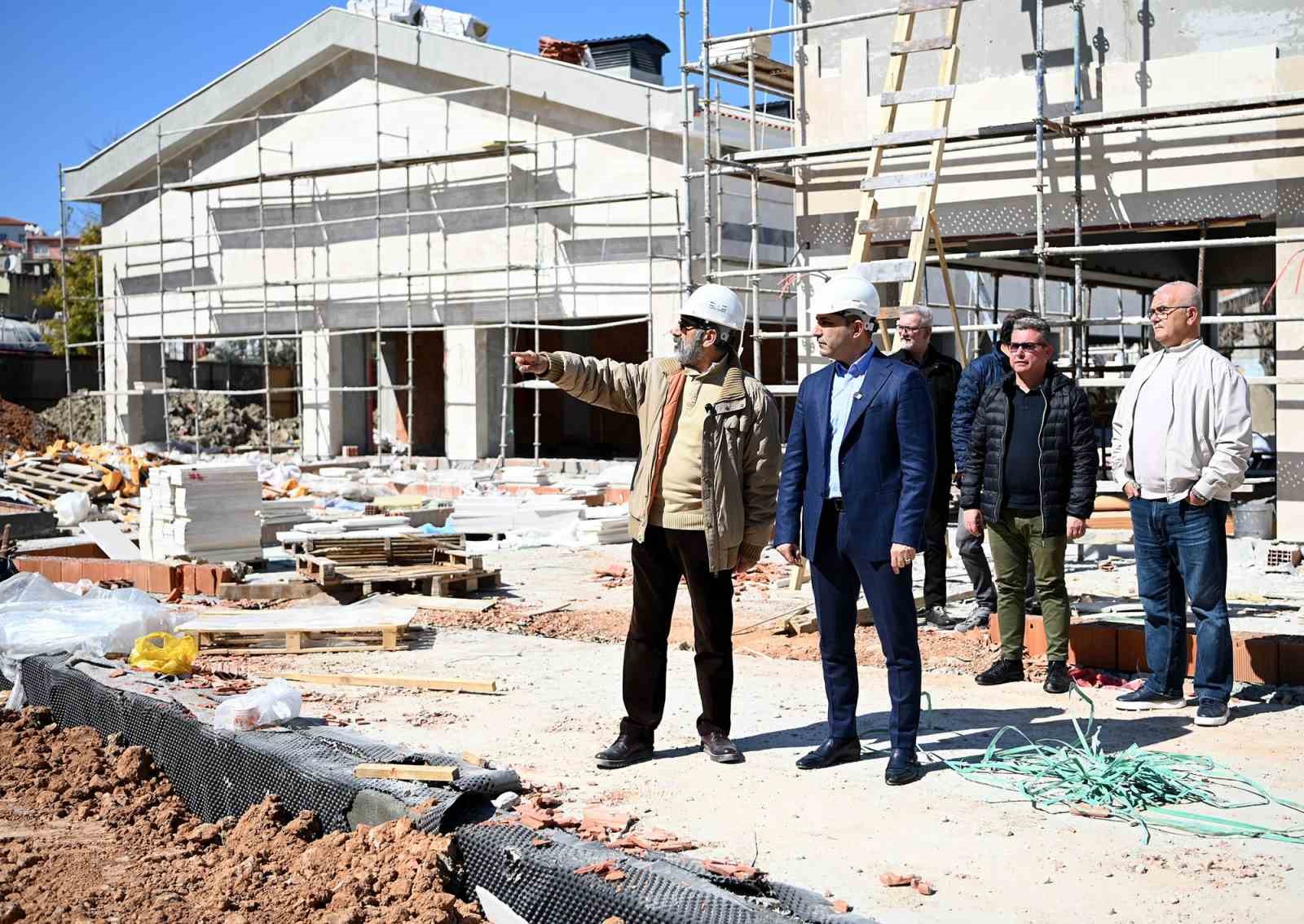 Kuşadası Kent Meydanı&rsquo;nda &ccedil;alışmalarda sona gelindi
