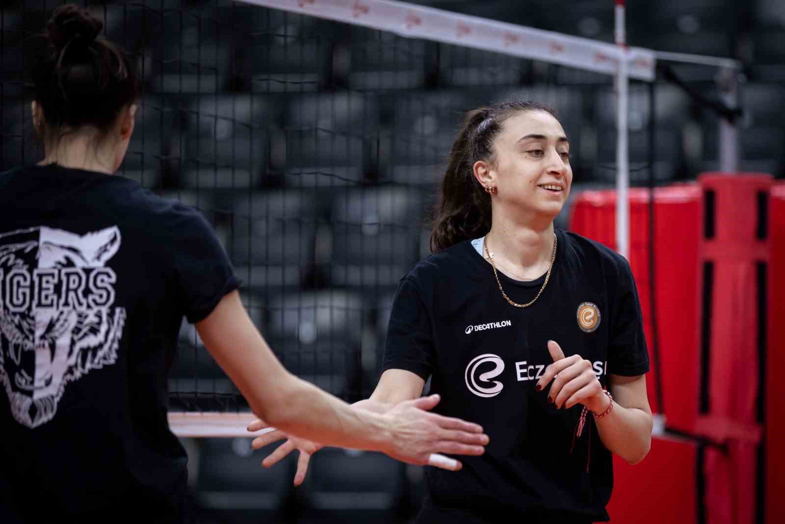 Eczacıbaşı Dynavit, &ccedil;eyrek finalde DevelopRes Rzeszow karşısında
