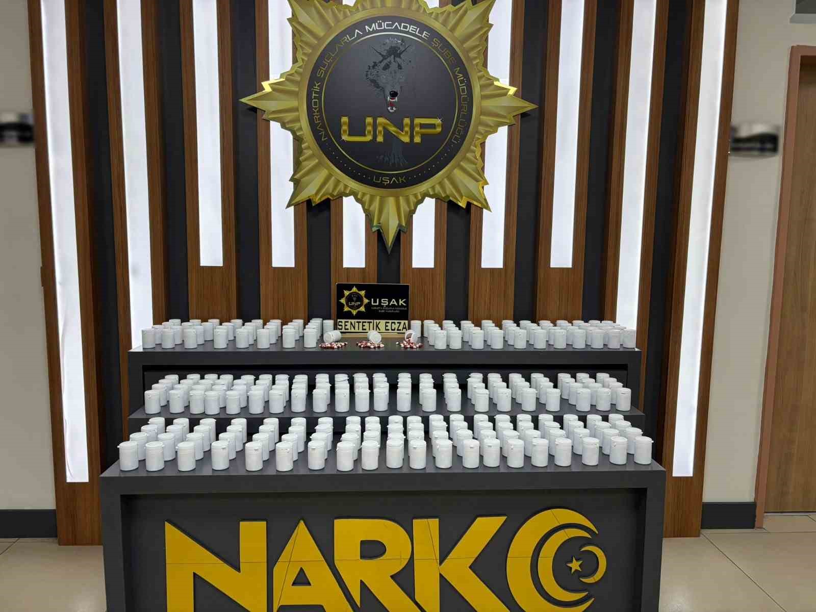 Uşak&rsquo;ta uyuşturucu operasyonu: 3 tutuklama
