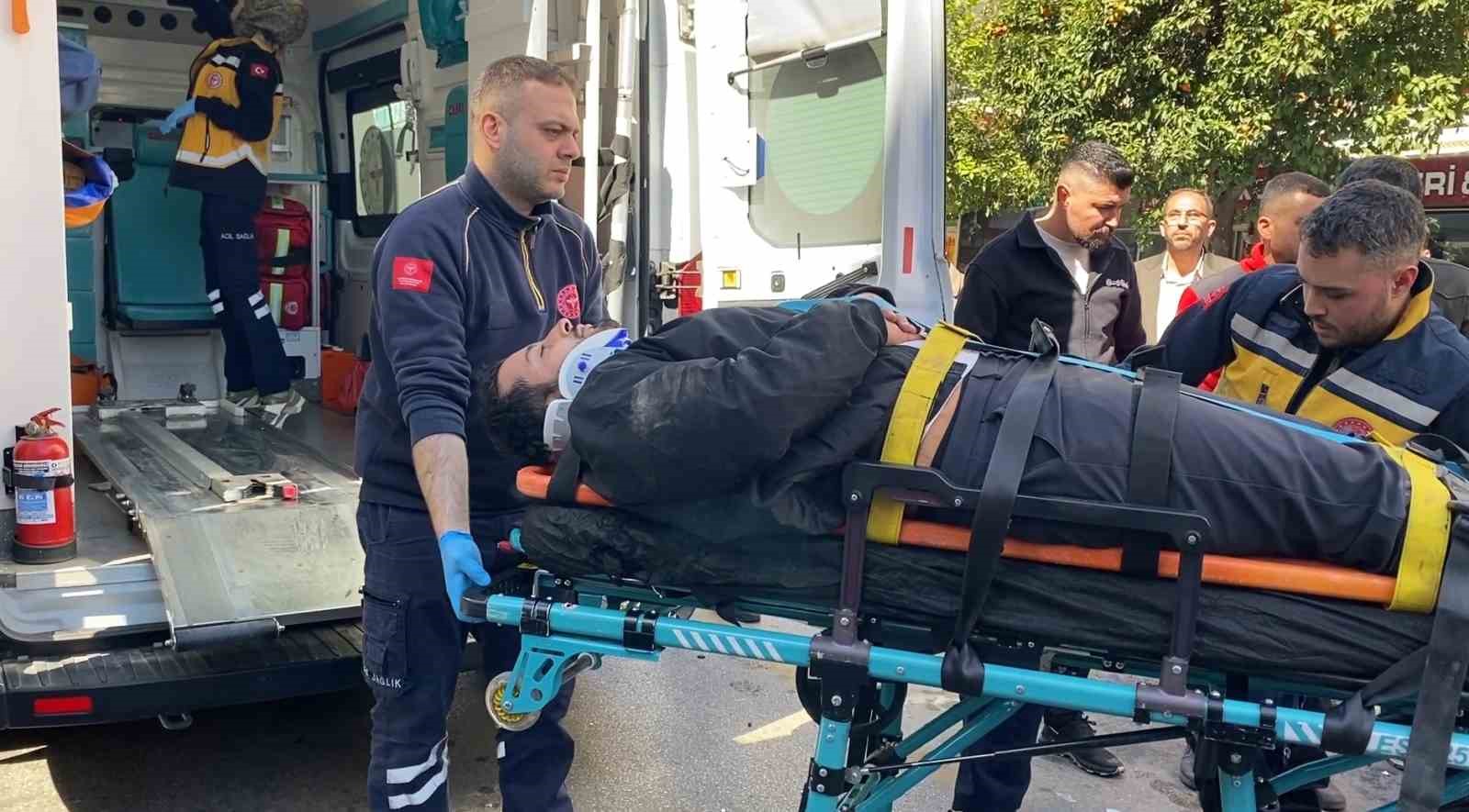 Aydın’da otomobille çarpışan motosikletli yaralandı