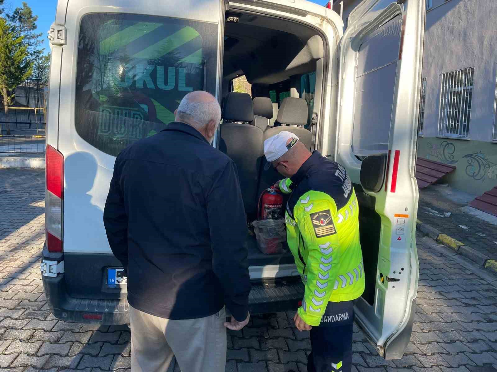 Ordu’da jandarma aranan 49 şüpheliyi yakaladı: 21 tutuklama