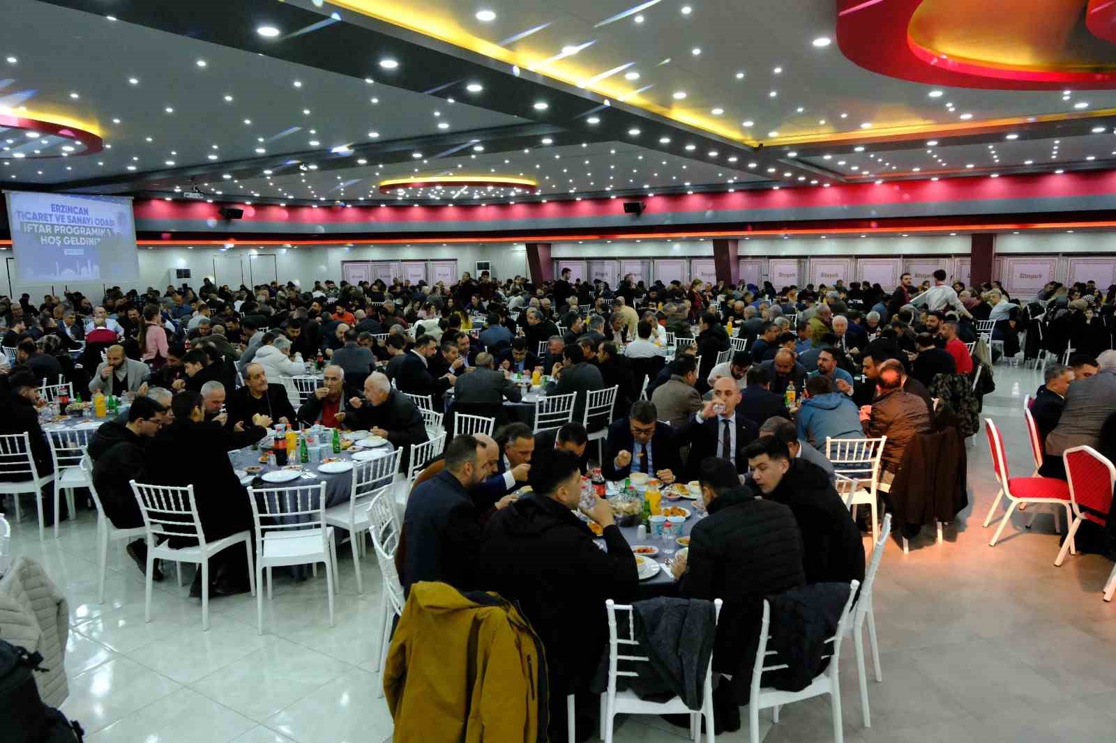 Erzincan TSO’nun iftar programı yoğun katılımla gerçekleştirildi