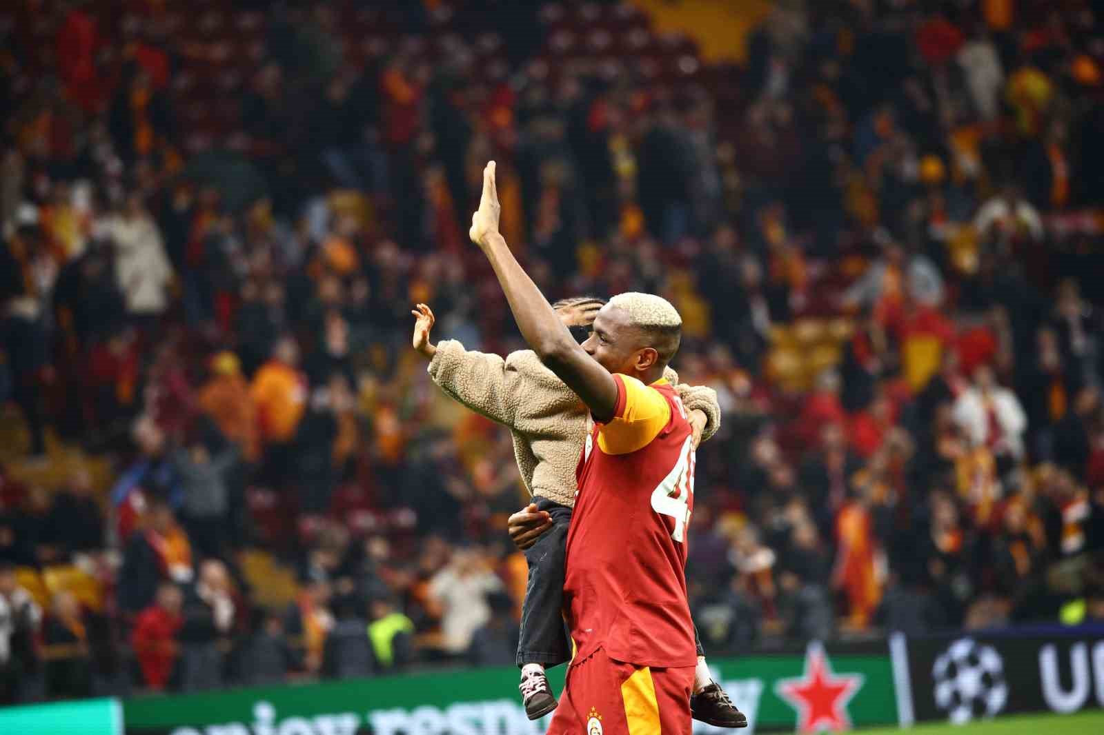 Galatasaray&rsquo;da Liverpool galibiyeti sevinci
