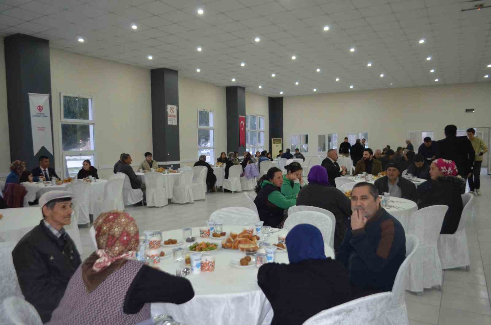 M&uuml;ft&uuml;l&uuml;kten "İyilik sofrası" iftar programı
