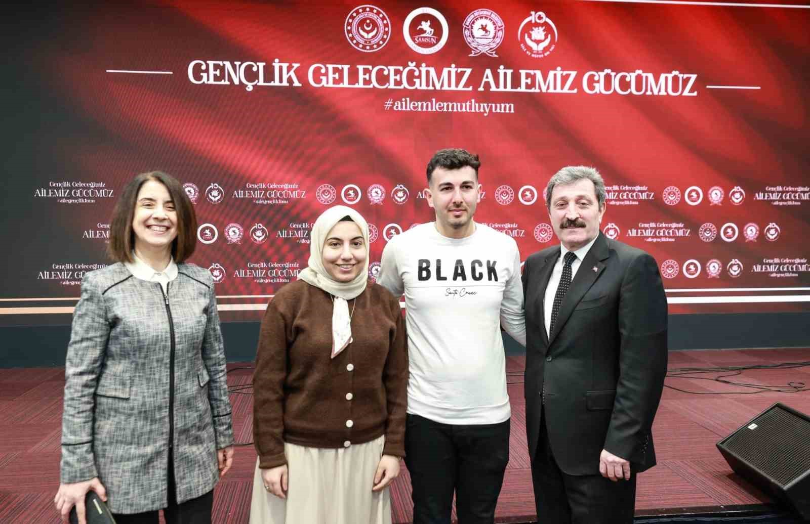 Vali Tavlı: "G&uuml;&ccedil;l&uuml; &uuml;lke olmanın ilk şartı g&uuml;&ccedil;l&uuml; bir aile yapısı"
