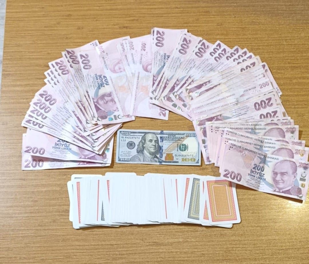 Kıraathanelere kumar denetimi: 11 kişiye idari para cezası