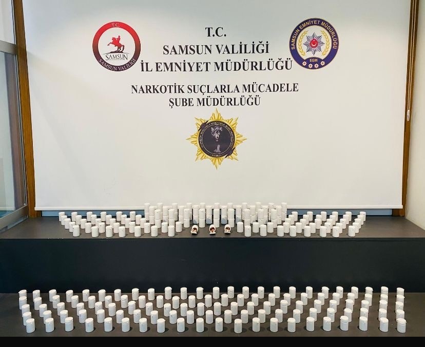 Samsun’da uyuşturucu operasyonu: 12 bin sentetik ecza ele geçirildi