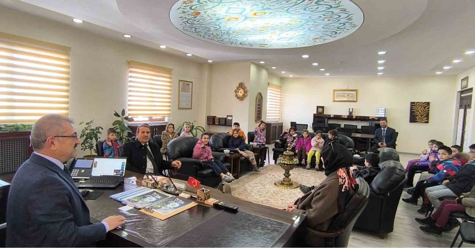 Miniklerden M&uuml;ft&uuml;l&uuml;ğe ziyaret
