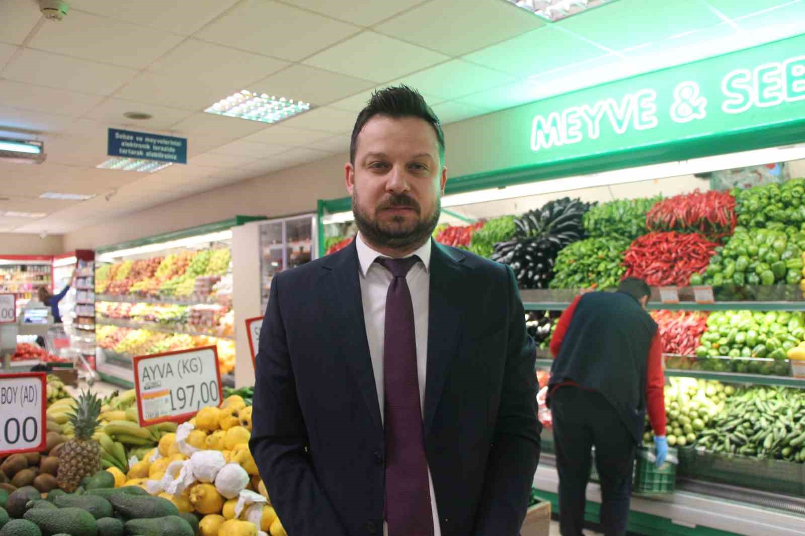 Adana&rsquo;da Ramazan Bayramı &ouml;ncesi marketlerde fiyat ve etiket denetimi yapıldı
