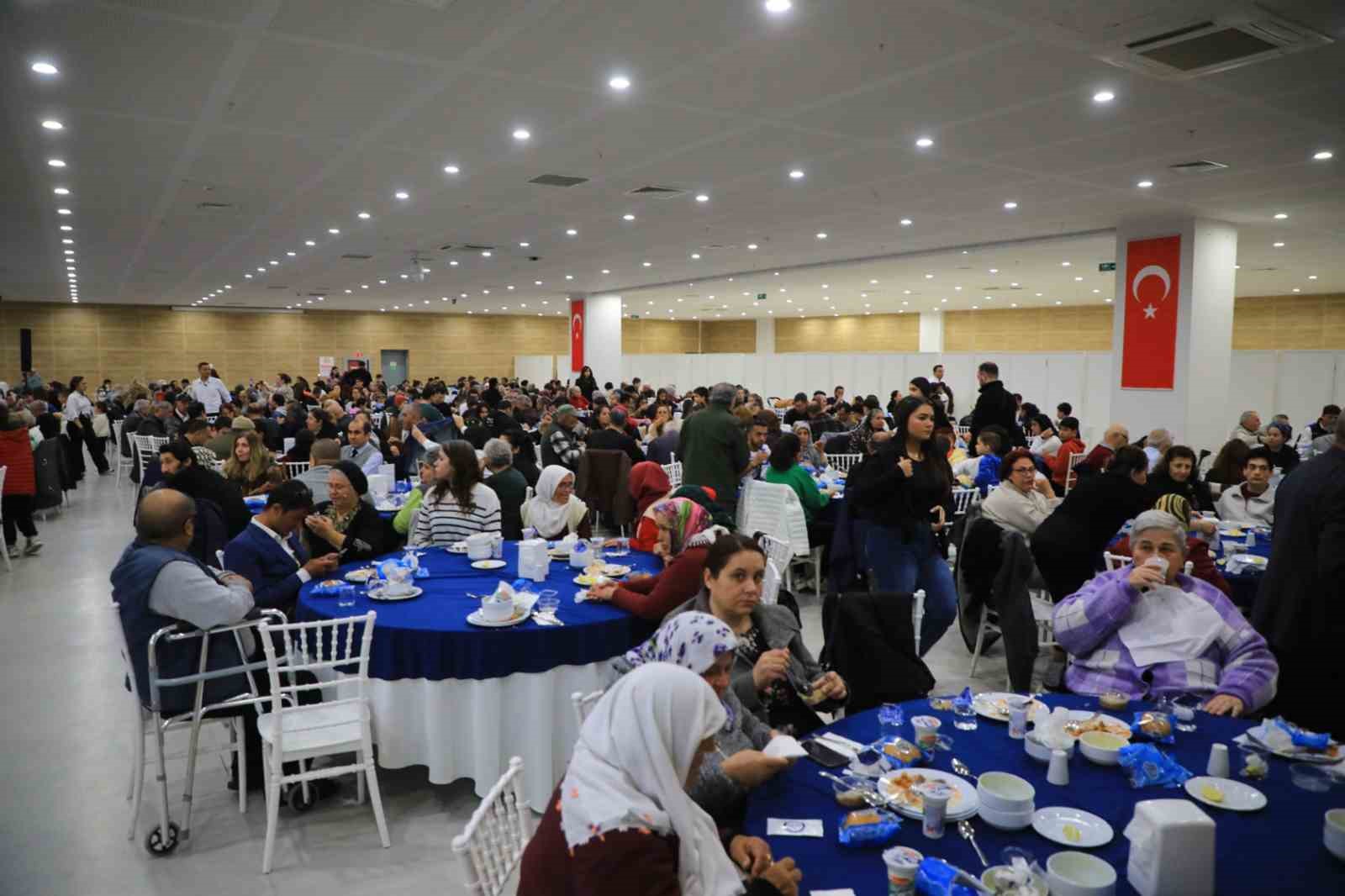 Muğla B&uuml;y&uuml;kşehir&rsquo;den Ramazan sofrasında dayanışma buluşması
