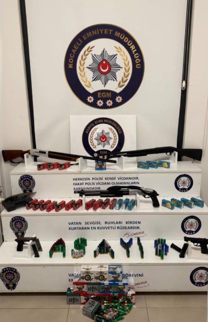 &Ouml;ld&uuml;rd&uuml;ğ&uuml; kadının 3 altın bileziğini bozdurup parayı b&ouml;yle teslim aldı
