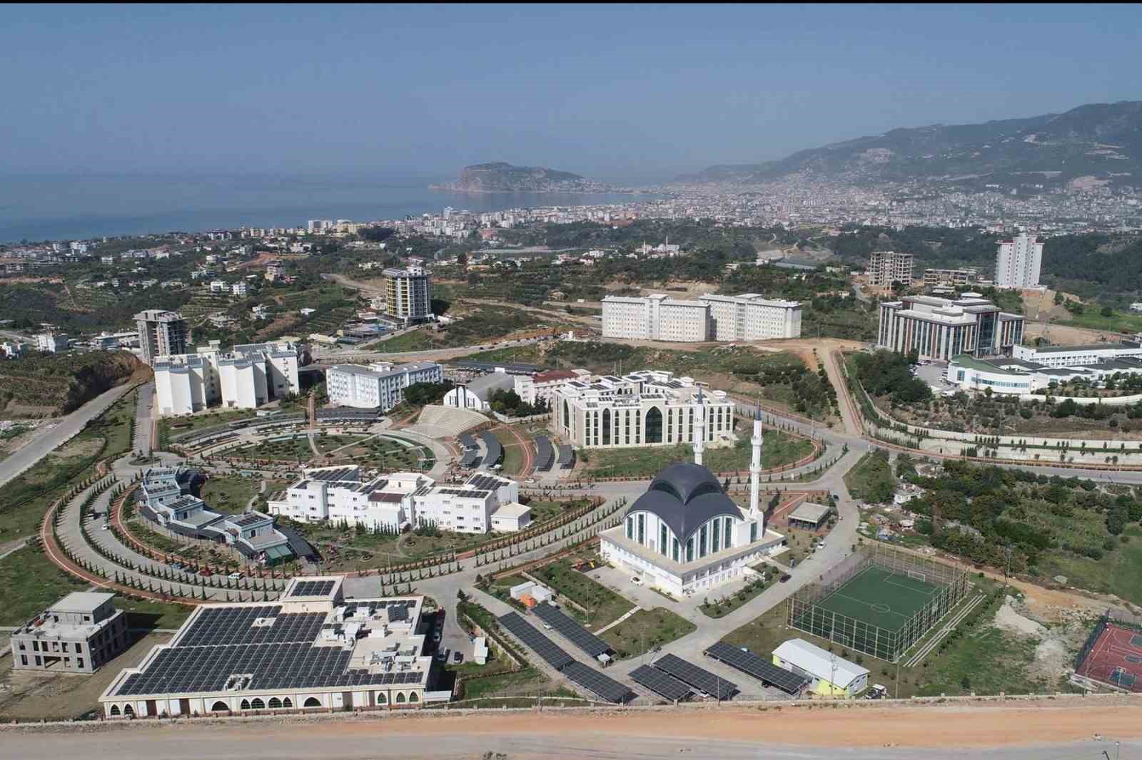 ALK&Uuml;, &Uuml;NİDES&rsquo;te b&ouml;lgenin zirve &uuml;niversitesi oldu
