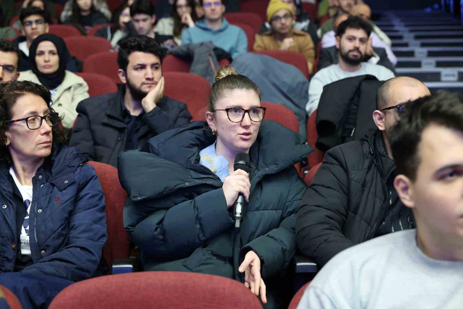 Yapay zekada k&uuml;resel yarış: &Ccedil;in hızla yaklaşıyor
