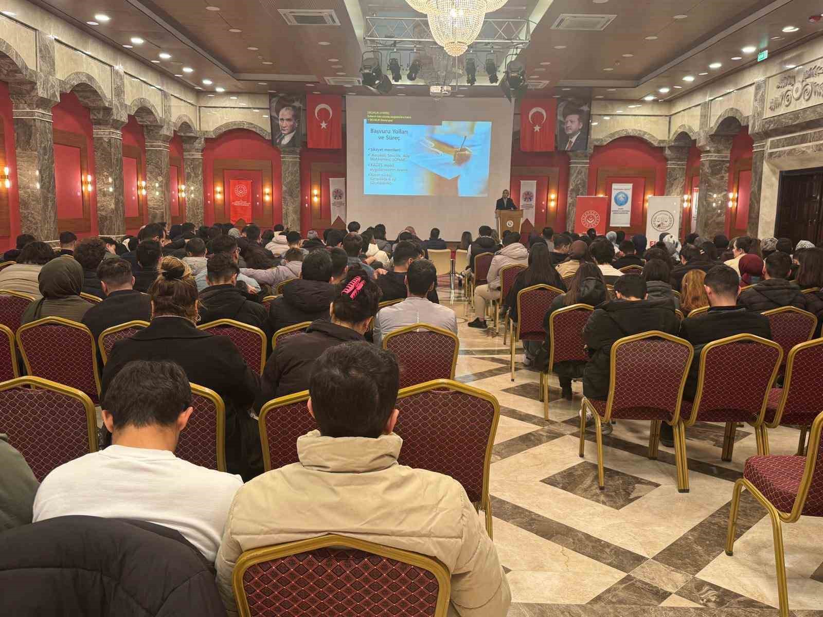 Fırat &Uuml;niversitesi &ouml;ğrencilerine kadına y&ouml;nelik şiddetle m&uuml;cadele eğitimi
