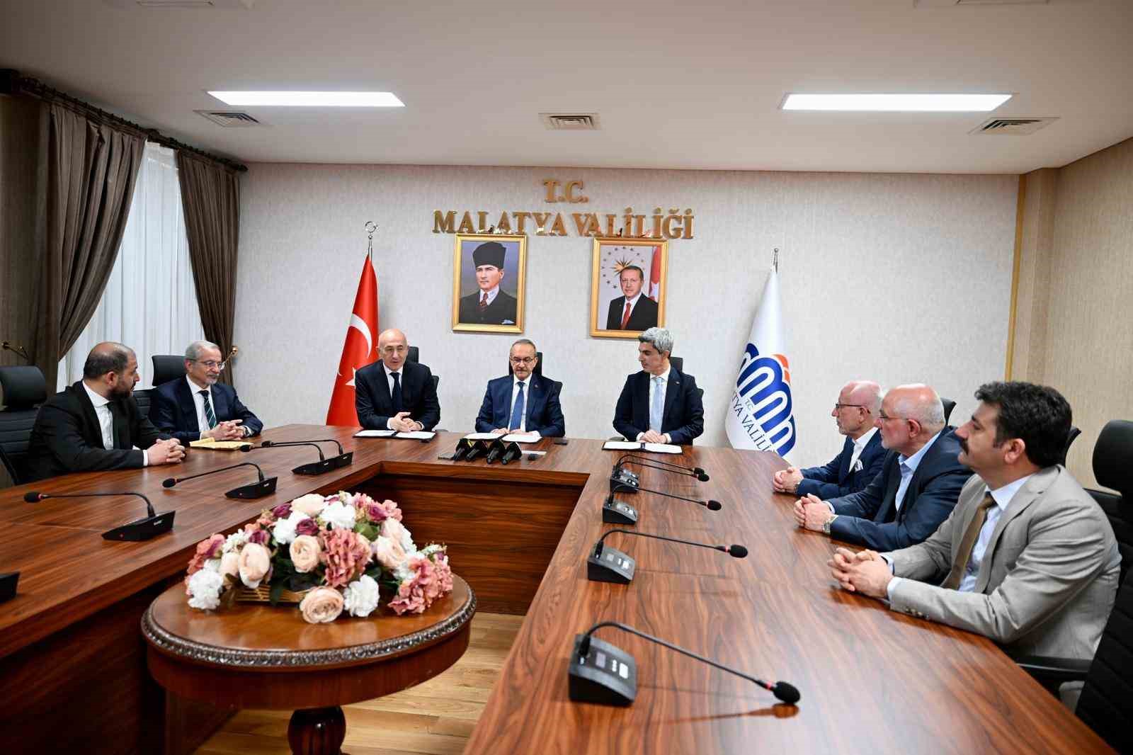 Malatya&rsquo;da 32 derslikli lise i&ccedil;in protokol imzalandı
