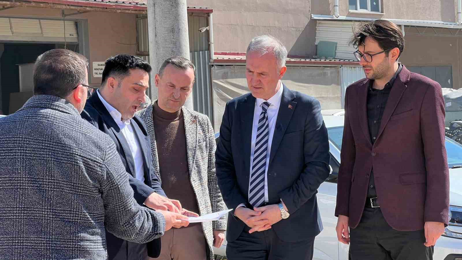 Sanayi b&ouml;lgesinde otopark alanları artıyor
