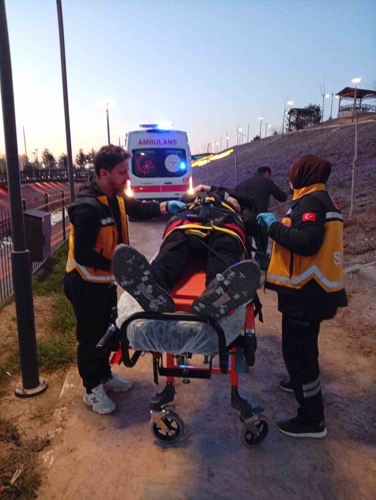 Batman merdivenden düşen bir kişi hastanelik oldu