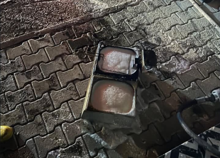 Antakya&rsquo;da kızartma makinesinden &ccedil;ıkan yangında d&ouml;nercide alevler y&uuml;kseldi
