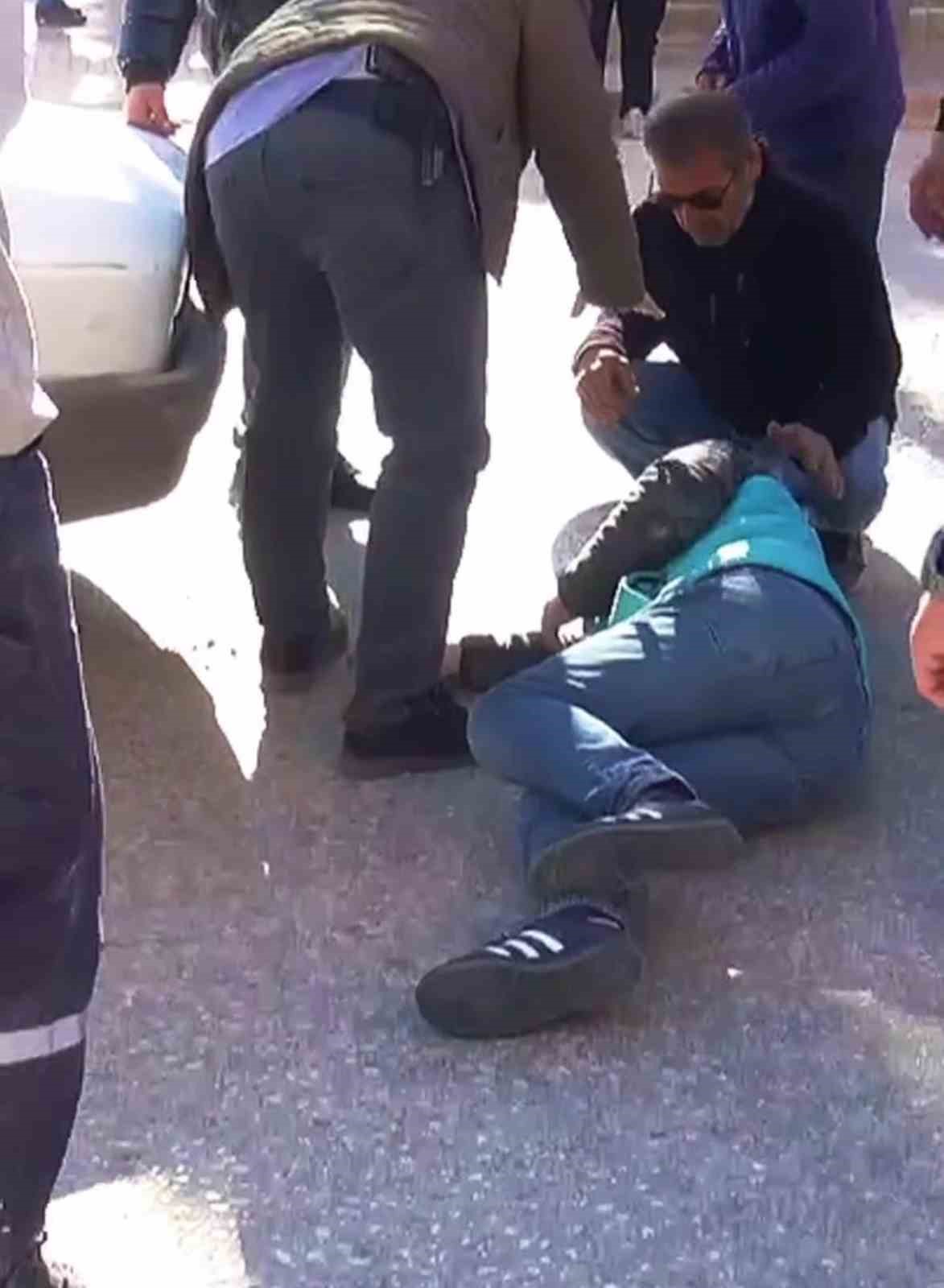 Otomobil ile motosiklet &ccedil;arpıştı: 1 yaralı
