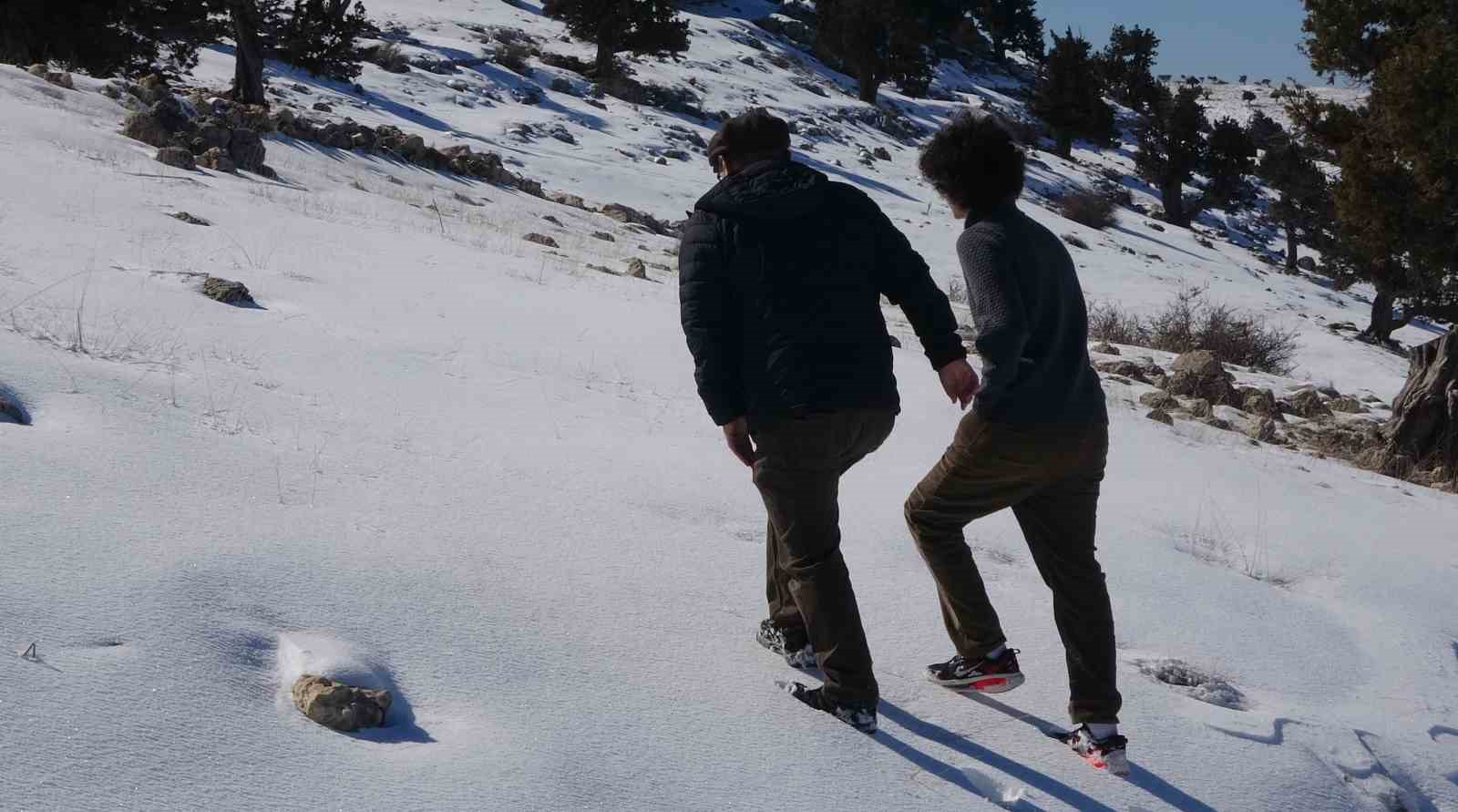 Toroslar &lsquo;da obruklar karla doldu
