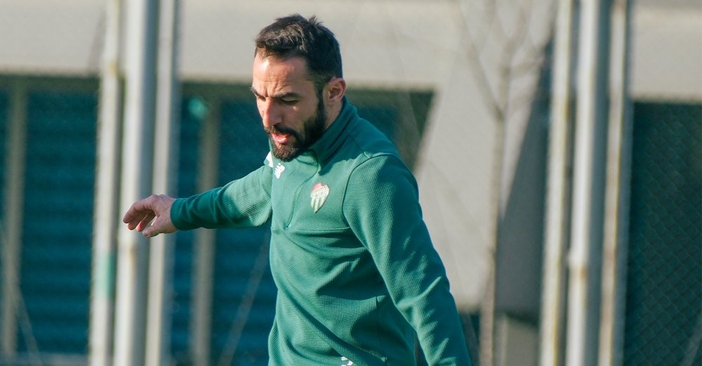 Bursaspor Kahramanmaraş ma&ccedil;ı hazırlıklarını s&uuml;rd&uuml;rd&uuml;
