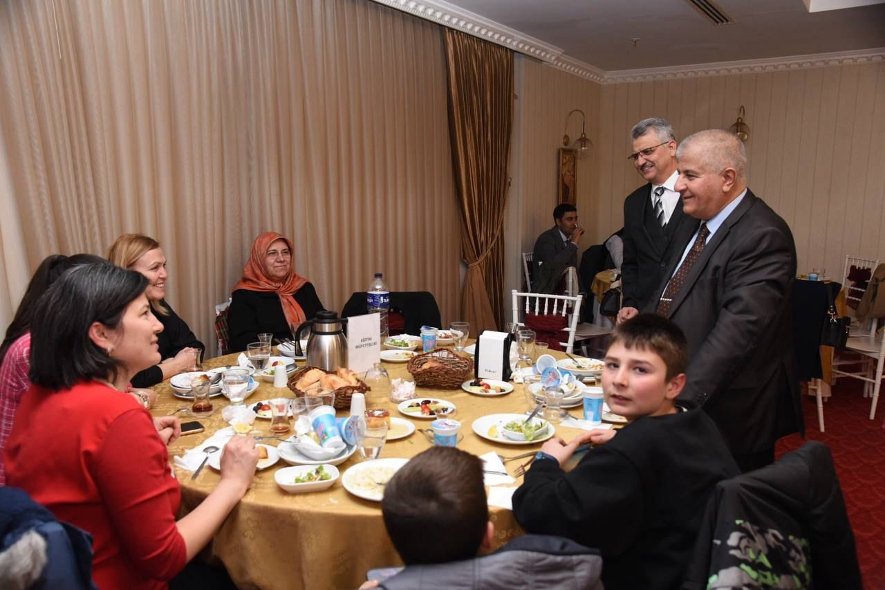 Mill&icirc; Eğitim M&uuml;d&uuml;rl&uuml;ğ&uuml; personeli iftar sofrasında buluştu
