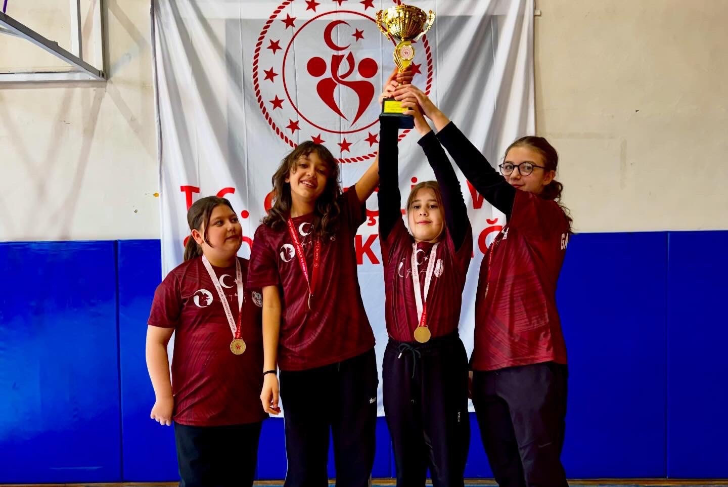 Bilecik&rsquo;te Badminton K&uuml;&ccedil;&uuml;kler İl Birinciliği m&uuml;sabakaları tamamlandı
