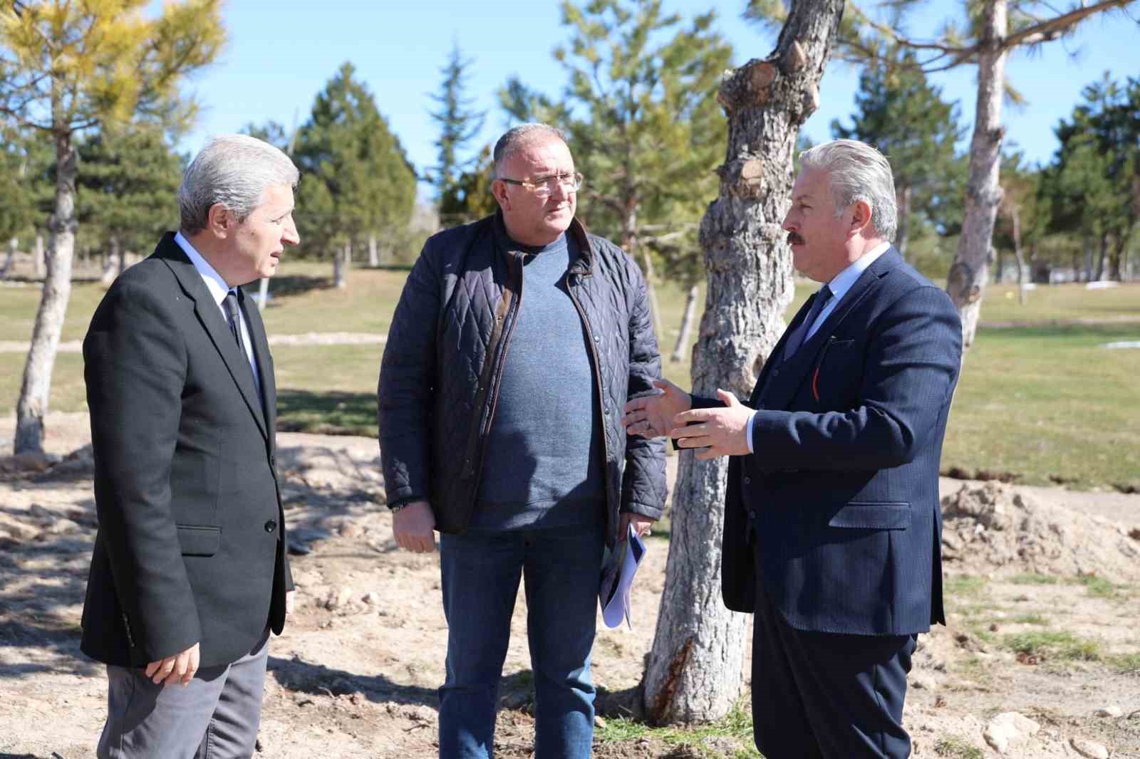 Gesi Mesire Alanı&rsquo;nda canlandırma &ccedil;alışmaları s&uuml;r&uuml;yor
