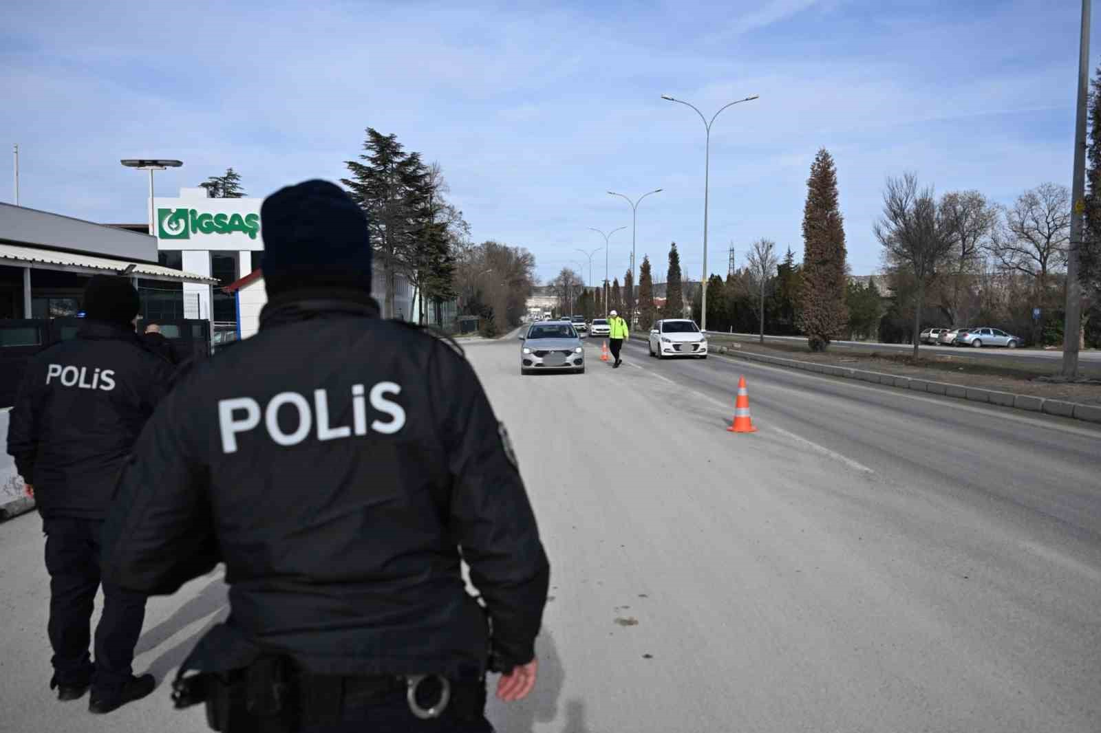 K&uuml;tahya&rsquo;da son iki haftada 26 bin 792 kişi sorgulandı
