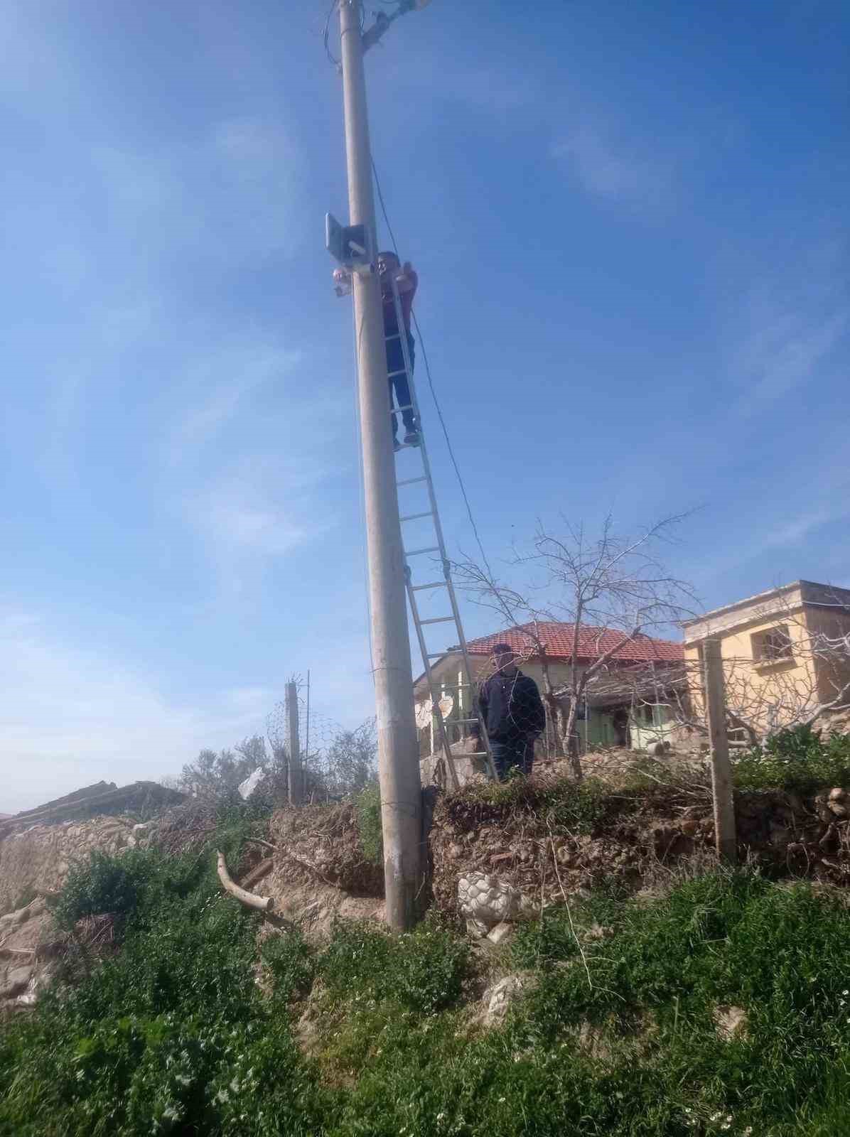 Muhtardan mahalle g&uuml;venliği i&ccedil;in &ouml;rnek adım
