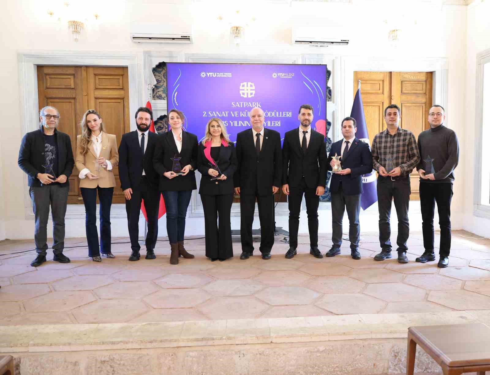 YT&Uuml; SATPARK 2025 yılı sanat ve k&uuml;lt&uuml;r &ouml;d&uuml;lleri sahiplerini buldu
