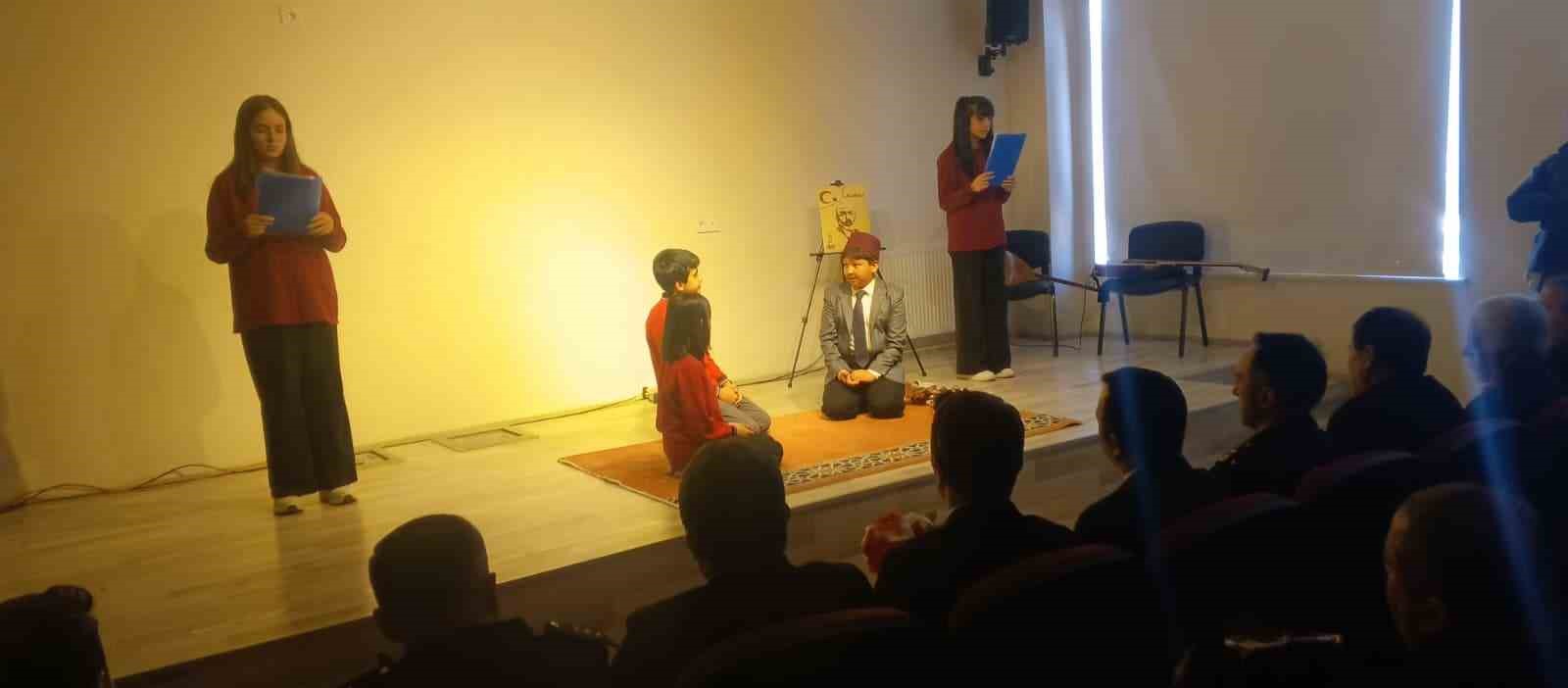 G&ouml;lbaşı&rsquo;nda İstiklal Marşının kabul&uuml; kutlandı
