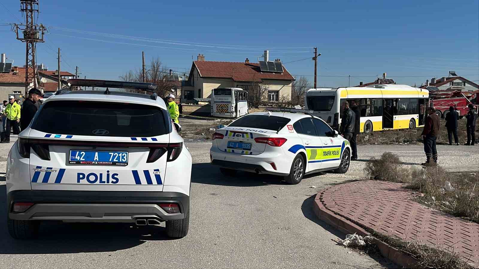 Konya&rsquo;da kazada yaralanan 13 yaşındaki &ouml;ğrenci kurtarılamadı
