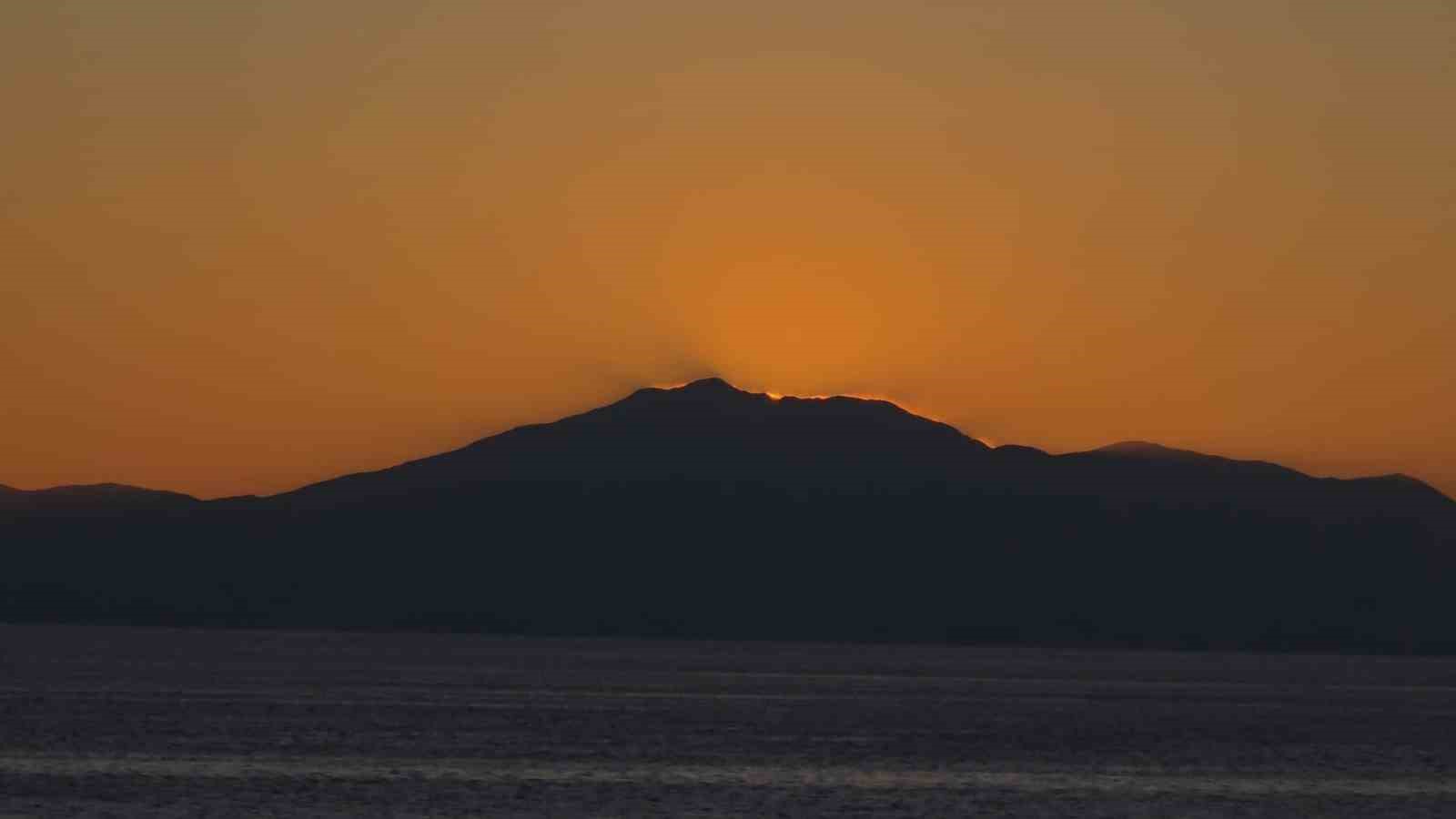 Van G&ouml;l&uuml;&rsquo;nde g&uuml;neşin vedası mest etti
