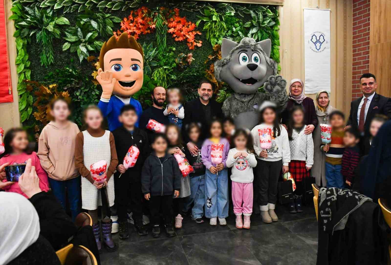 Başkan U&ccedil;ar; "Onlar bizim kıymetli emanetlerimiz"
