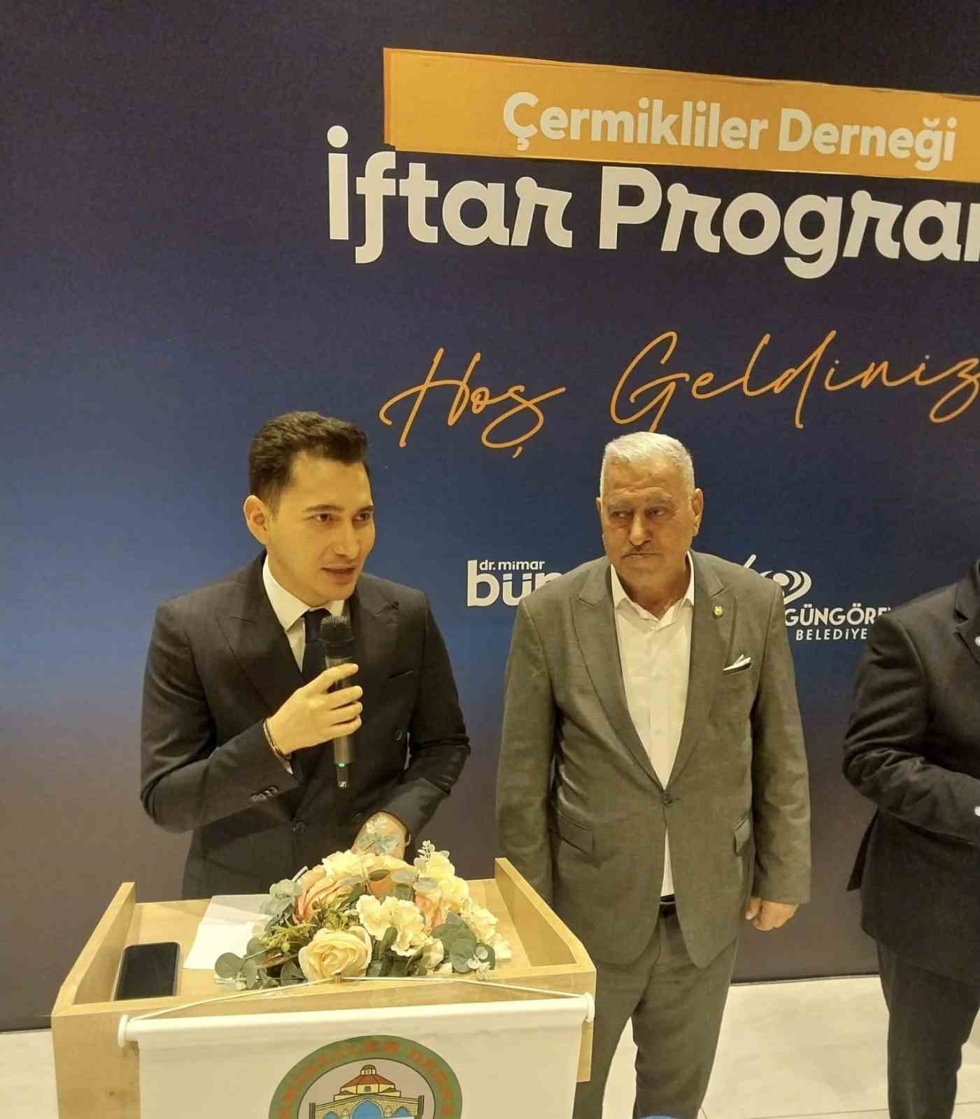 İstanbul&rsquo;da yaşayan &Ccedil;ermikliler iftar yemeğinde buluştu
