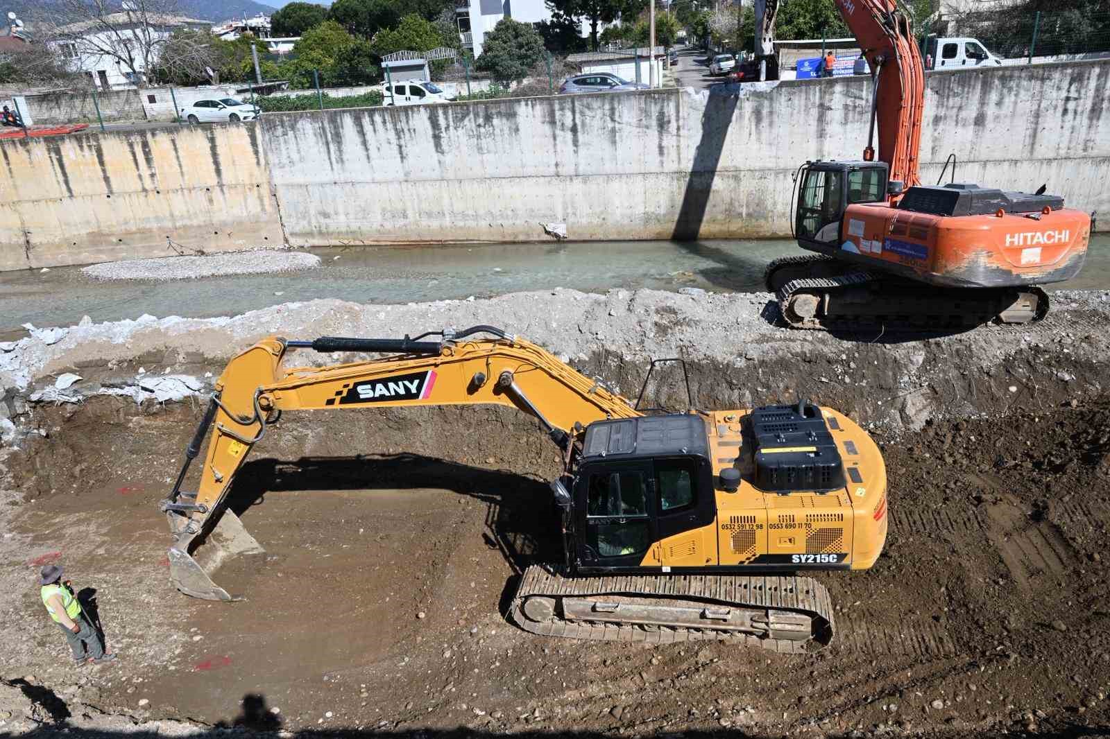 B&uuml;y&uuml;kşehir&rsquo;in ulaşım projeleri devam ediyor
