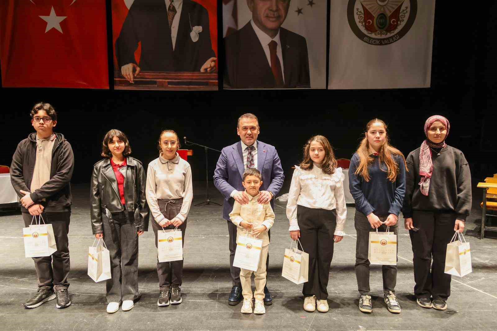 İstikl&acirc;l Marşı 105&rsquo;inci yılında Bilecik&rsquo;te anıldı
