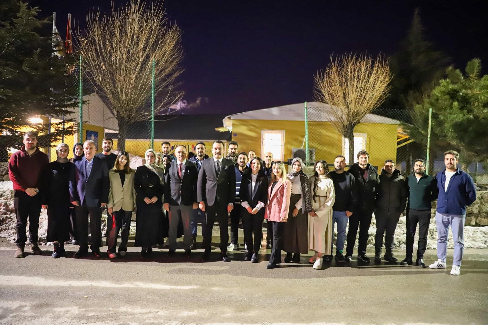 TEGV g&ouml;n&uuml;ll&uuml;leri ve y&ouml;neticiler iftarda buluştu
