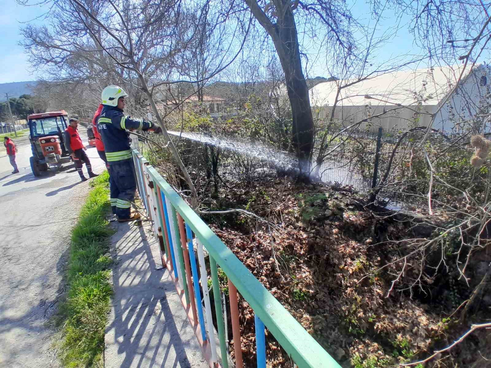 Yeşilyurt Maşat&rsquo;ta otluk yangını
