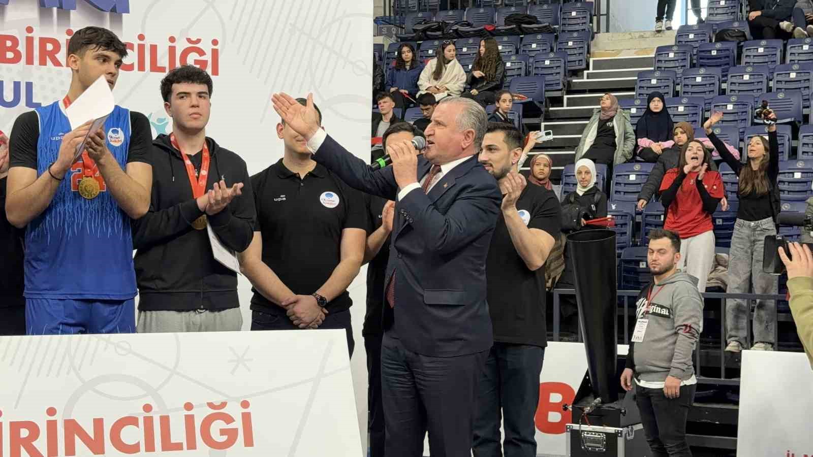 Okul Sporları Basketbol Gen&ccedil;ler T&uuml;rkiye Birinciliği finali İstanbul&rsquo;da oynandı
